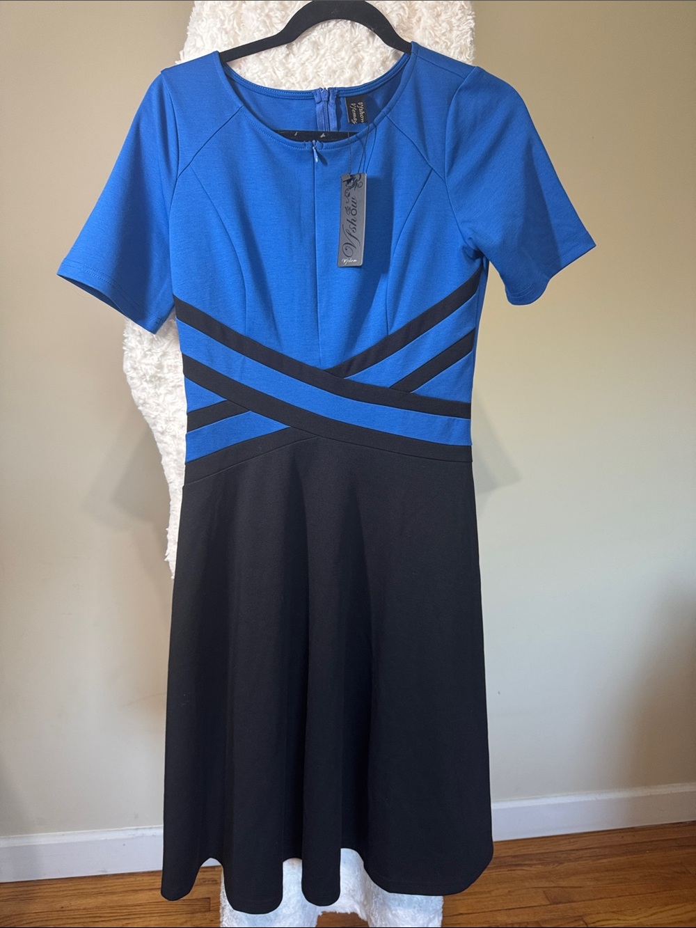 Elegant Blue & Black Crisscross Midi Dress